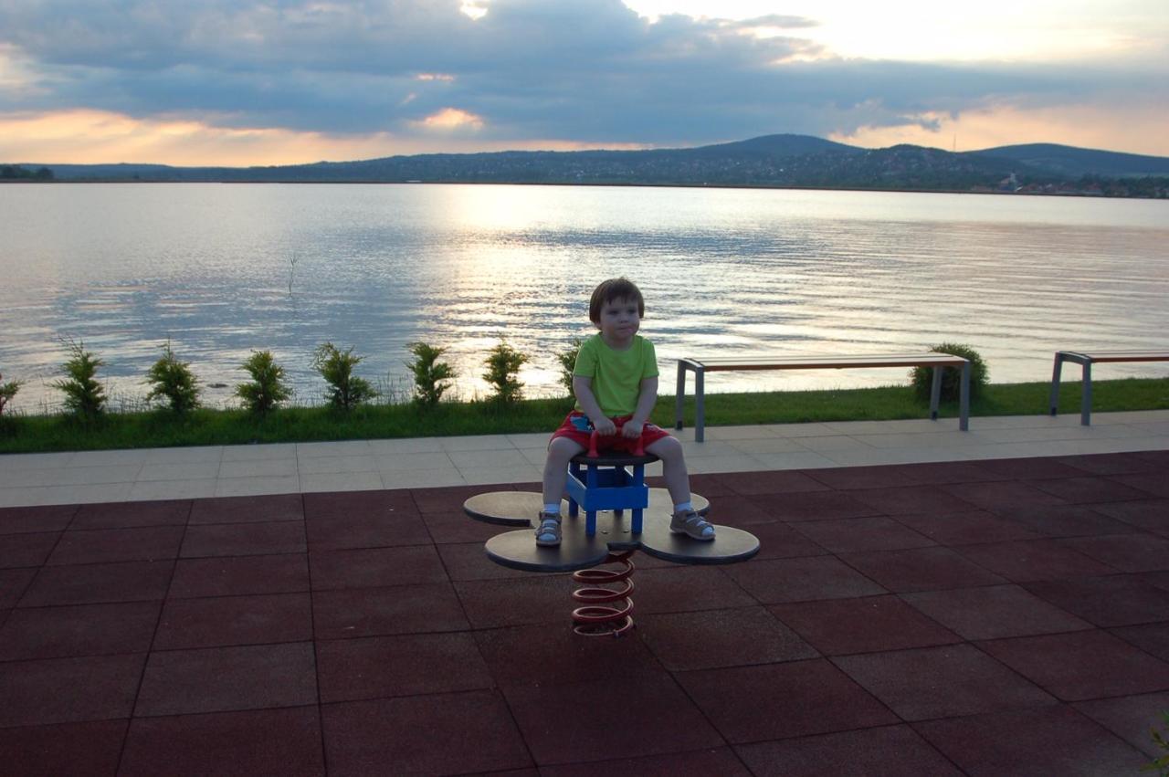 Panorama Apartman Веленце Екстериор снимка